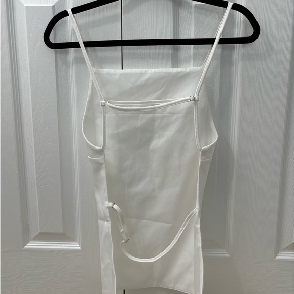 Backless tank - Picture 4 of 4